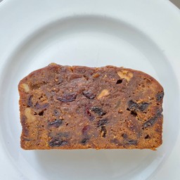 Fruit cake with maple syrup