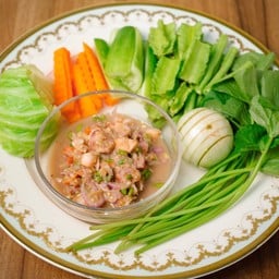 น้ำพริกขยำกุ้งสดกับผัก