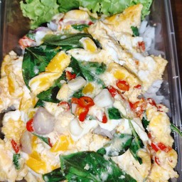 ข้าวไข่ขยี้พริกน้ำปลาโหรพา