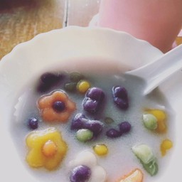 บัวลอยดอกไม้ไข่หวาน