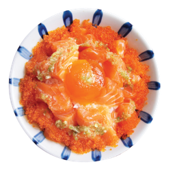 ข้าวหน้ายำแซลมอนท็อปไข่แดง