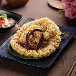 ยำปลาดุกฟู