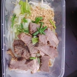 เจ้ปูบะหมี่เกี้ยวหมูแดง