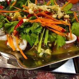 ปลาหมึกไข่นึ่งมะนาว