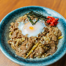 ข้าวหน้าเนื้อตุ๋น