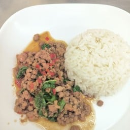 กระเพราเป็ดสับ ราดข้าว