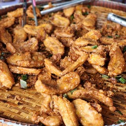 กล้วยแขกตรงข้ามร้านแม่อิ่ม