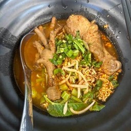 น่องไก่+ตีนไก่+ลูกชิ้นไก่