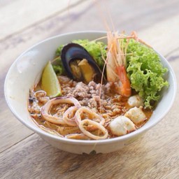 มาม่าต้มยำทะเล+หมู