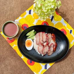 ข้าวหน้าหมูแดง