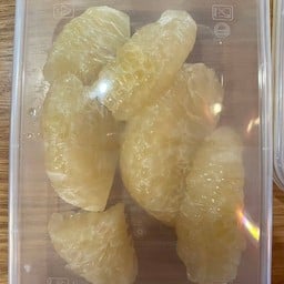 ส้มโอขาวน้ำผึ้ง 250 กรัม