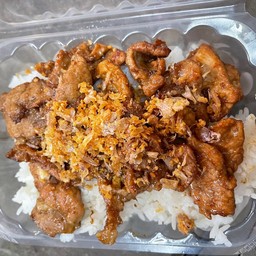 ข้าวหมูกระเทียม