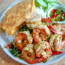 กะเพรากุ้ง ไข่เจียว ราดข้าว