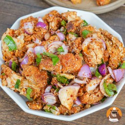 ยำไก่แซ่บ (เป็นกับ)