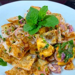 ลาบไข่ดาว