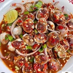 ว้าว แซ่บ