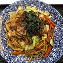 ยากิโซบะหมู
