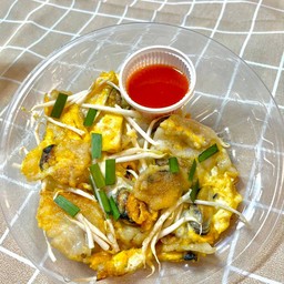 ผัดไทยหอยทอด ตลาดนั่งเพลิน ฉลองกรุง