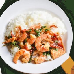 กะเพรากุ้งราดข้าว