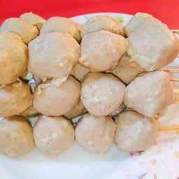 ลูกชิ้นเอ็นหมู
