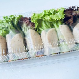 สลัดโรล (หน้าหมูยอ)