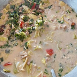 ต้มข่าไก่