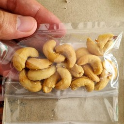 มะม่วงหิมพานอบกรอบ