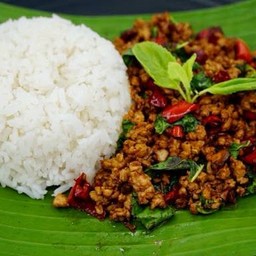 ข้าวกระเพราไก่สับ