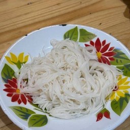 ขนมจีน
