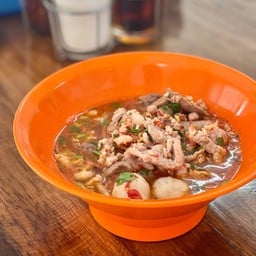 ก๋วยเตี๋ยวหมูต้มยำ