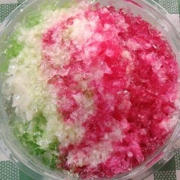 น้ำแข็งใสคุณตรี