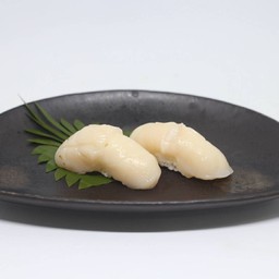 ข้าวปั้นโฮตาเตะ 2 คำ (หอยเชลล์)