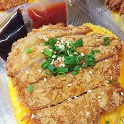 ข้าวไข่ข้นไก่ทอด