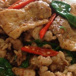หมูชิ้น ผัดพริกเผา  ราดข้าว