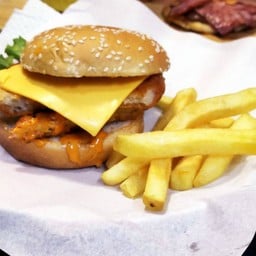 [เซตสุดฮิต] B2 ไก่กรอบ+ ชีส ทาร์ทาร์ซอส และเฟรนซ์ฟรายส์ดูโอ้เชต + B1 หมูซอสบราวน์ + ชีส และเฟรนซ์ฟรายส์ดูโอ้เชต