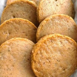 ยำขนมจีนหมูยอทอด