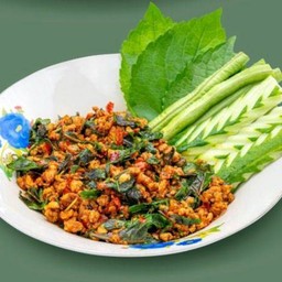 ผัดเผ็ดใบยี่หร่า(เนื้อ)
