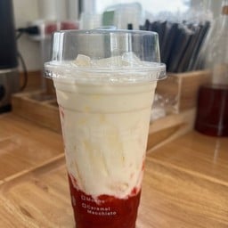 นมสดสตอเบอร์รี่