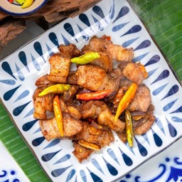 หมูคั่วกะปิ