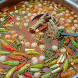 ขนมจีนน้ำยาป่าขาไก่ (ชุดกลาง)