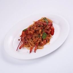 Spaghetti Lobster tomato whole (สปาเก็ตตีล็อบสเตอร์ซอสมะเขือเทศเต็มตัว)