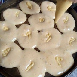 ขนมไข่พิเศษเนยสด 10 ชิ้น