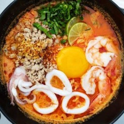 มาม่าต้มยำทะเล+ไข่