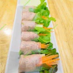 สลัดโรลทูน่า