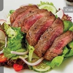 สลัดเนื้อย่าง