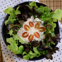 สลัดยำปลาทูน่า