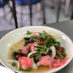 ยำไข่เยี่ยวม้า