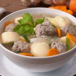 ต้มจืดวุ้นเส้นเต้าหู้หมูสับ