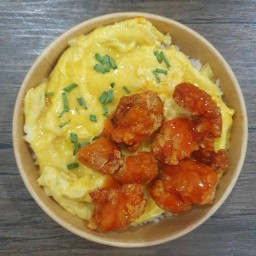 ข้าวไข่ข้น By Fuse Good