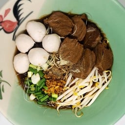 ก๋วยเตี๋ยวหมูตุ๋น (พิเศษ)